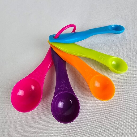 Tupperware Colorful Measuring Spoons - Picture 1 of 8